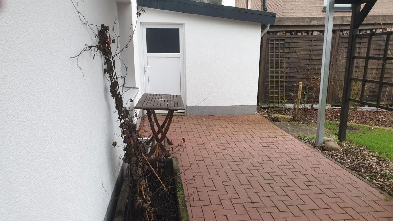 Ferienwohnung Mit Terrasse, Kostenloses Wlan, Parkplatz Bad Oeynhausen Buitenkant foto